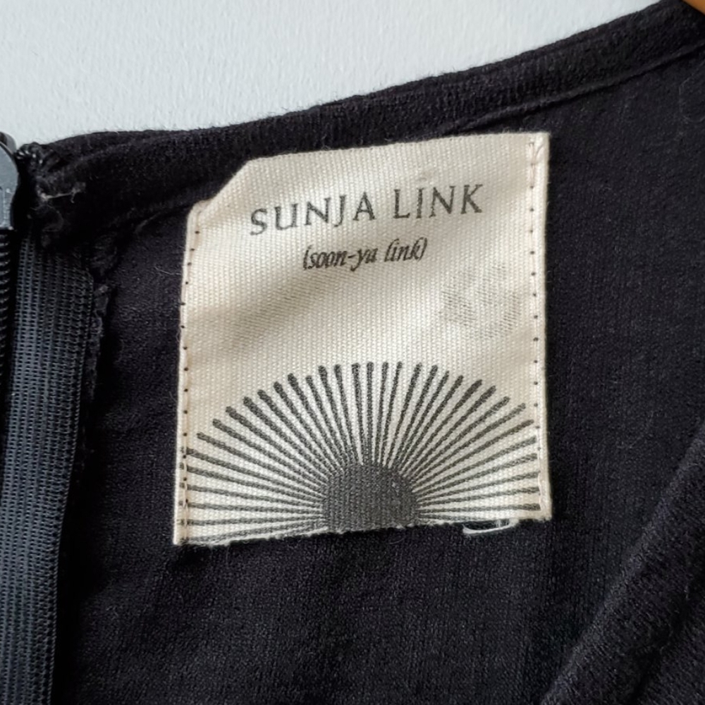 Sunja Link Black Rayon Dress - Picture 5 of 7